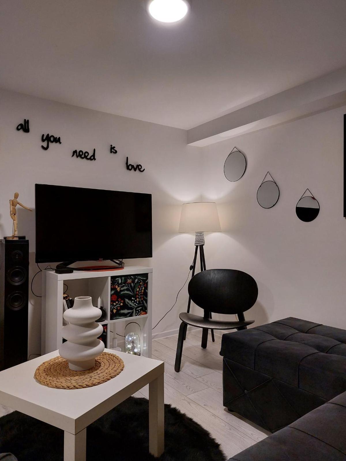 Bowler Hat Apartment Belgrade Exterior photo